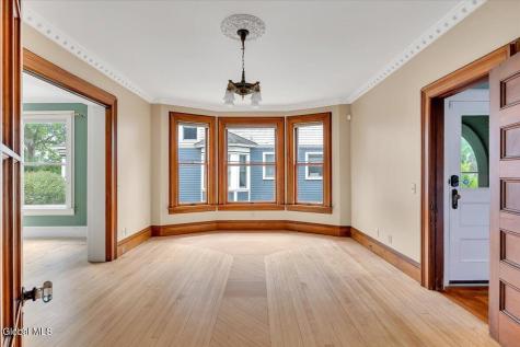 19 Marion Place Saratoga Springs NY 12866
