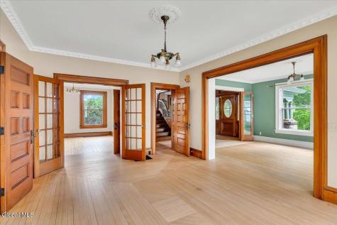 19 Marion Place Saratoga Springs NY 12866