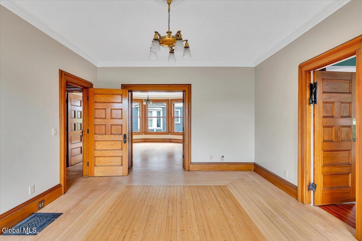 19 Marion Place Saratoga Springs NY 12866