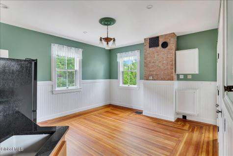 19 Marion Place Saratoga Springs NY 12866