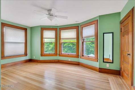19 Marion Place Saratoga Springs NY 12866