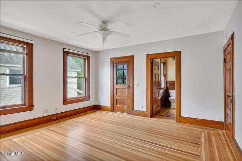 19 Marion Place Saratoga Springs NY 12866
