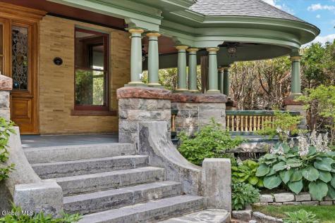 19 Marion Place Saratoga Springs NY 12866