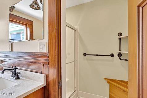 19 Marion Place Saratoga Springs NY 12866
