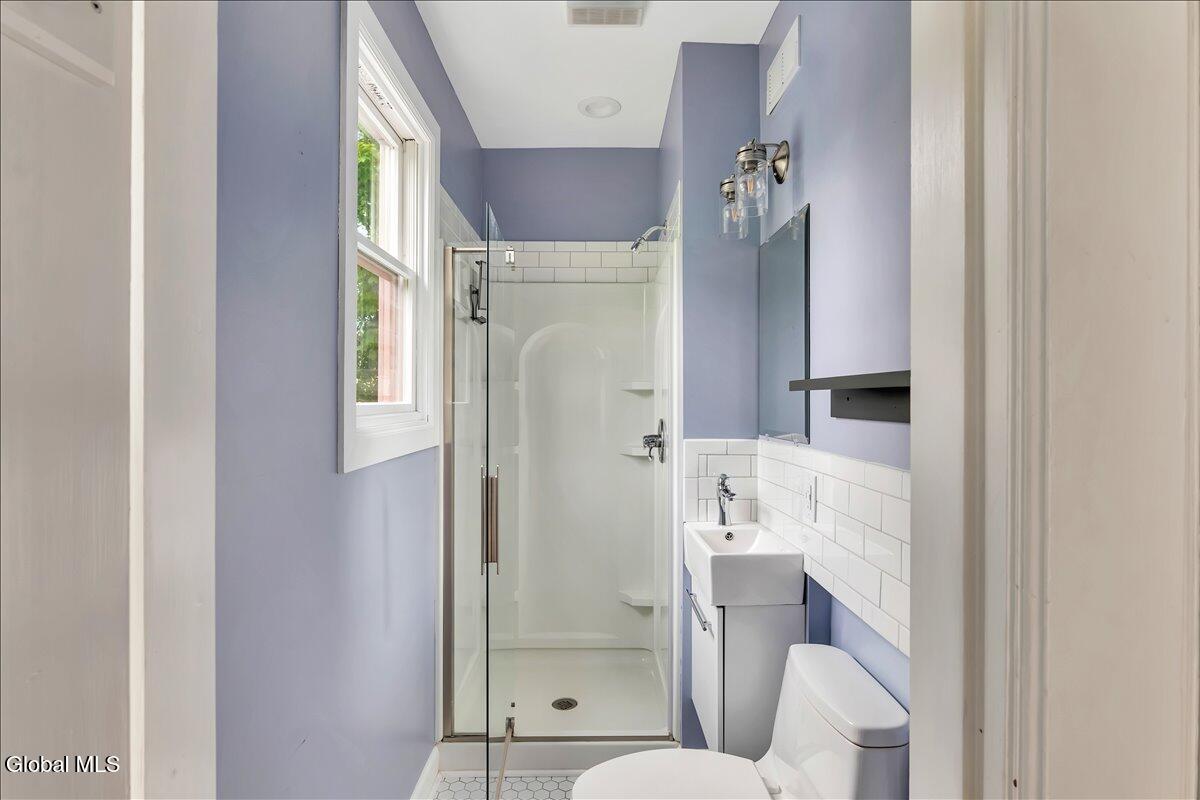 19 Marion Place Saratoga Springs NY 12866