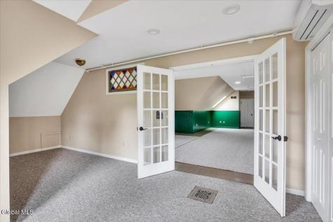 19 Marion Place Saratoga Springs NY 12866