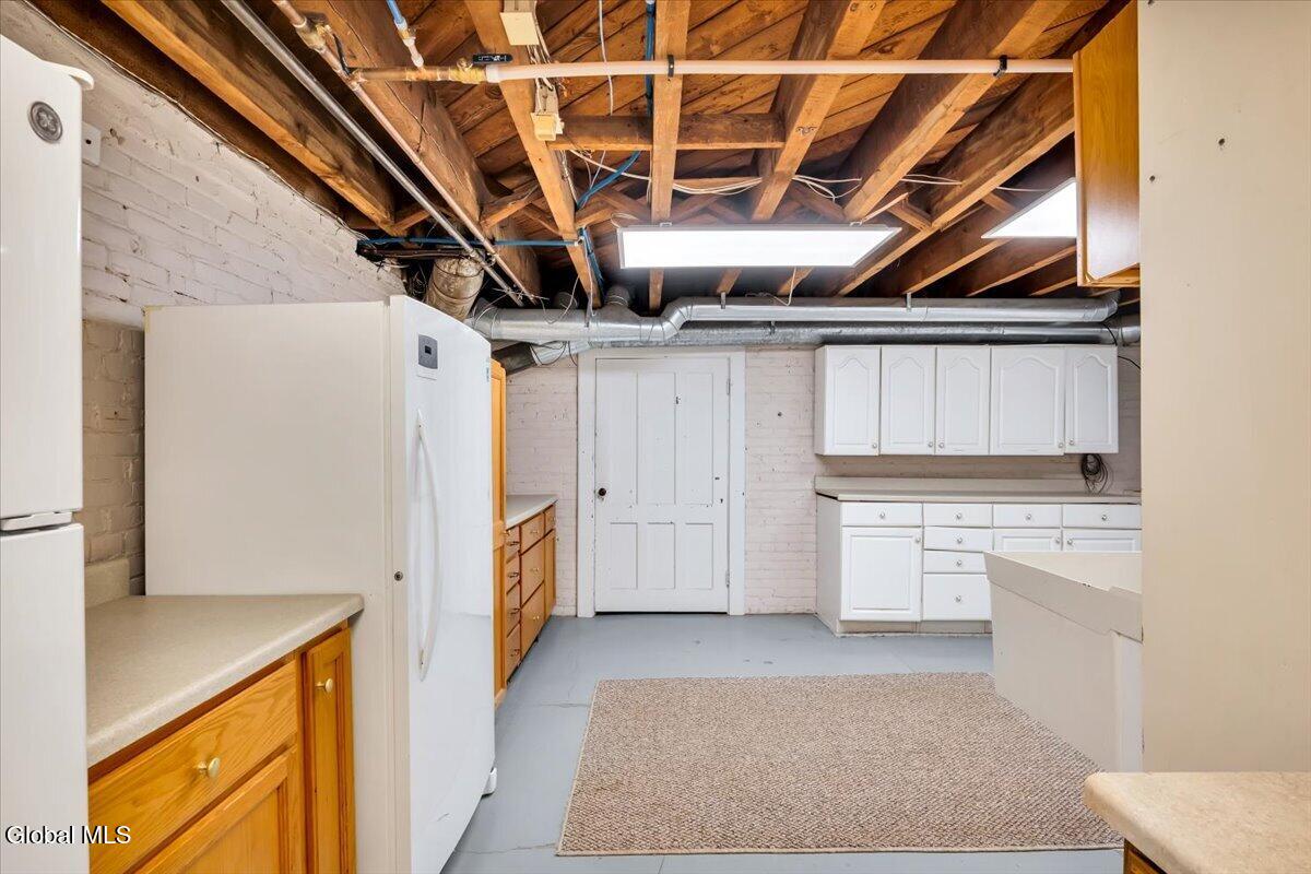 19 Marion Place Saratoga Springs NY 12866