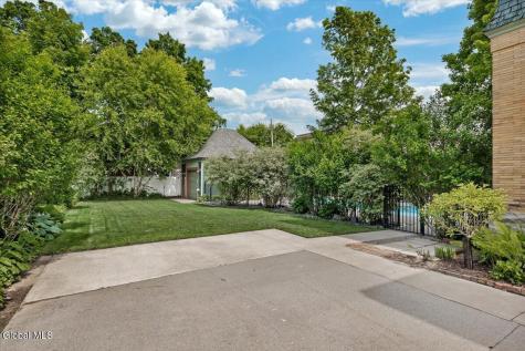 19 Marion Place Saratoga Springs NY 12866