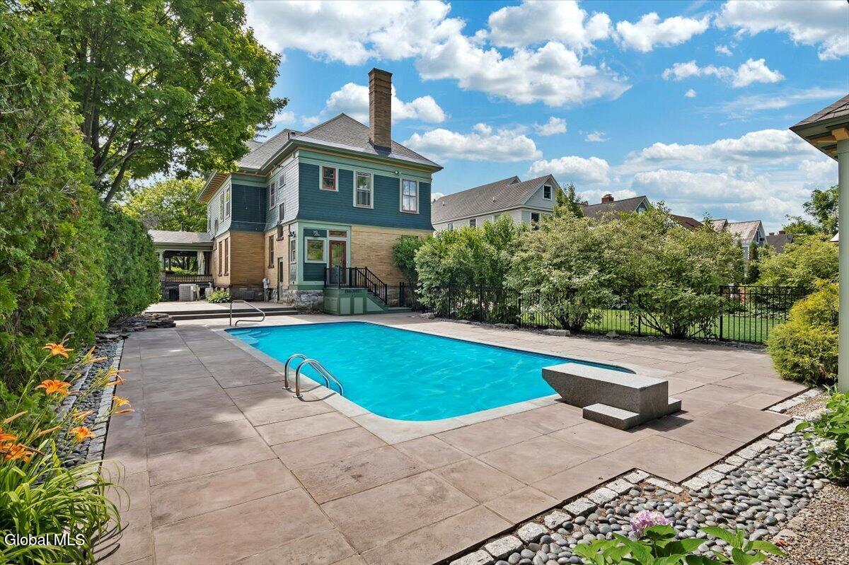 19 Marion Place Saratoga Springs NY 12866
