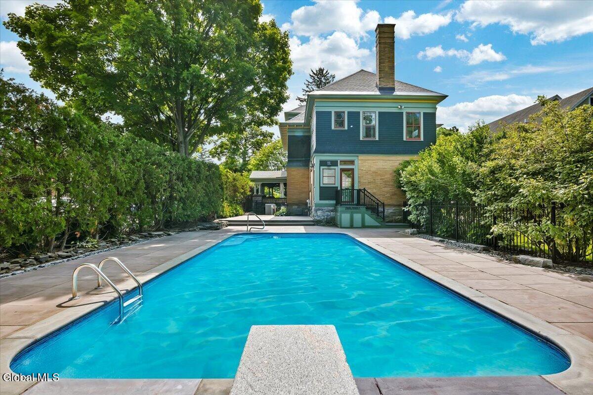 19 Marion Place Saratoga Springs NY 12866
