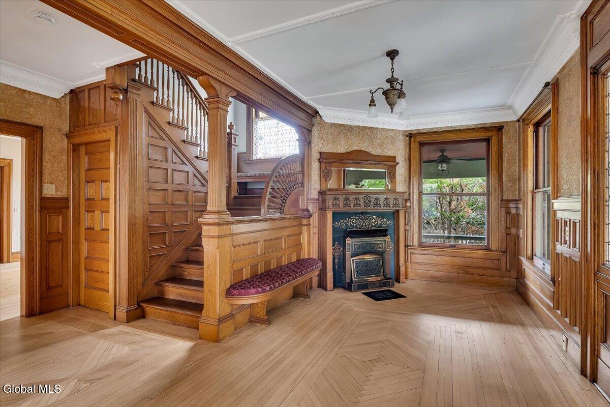 19 Marion Place Saratoga Springs NY 12866