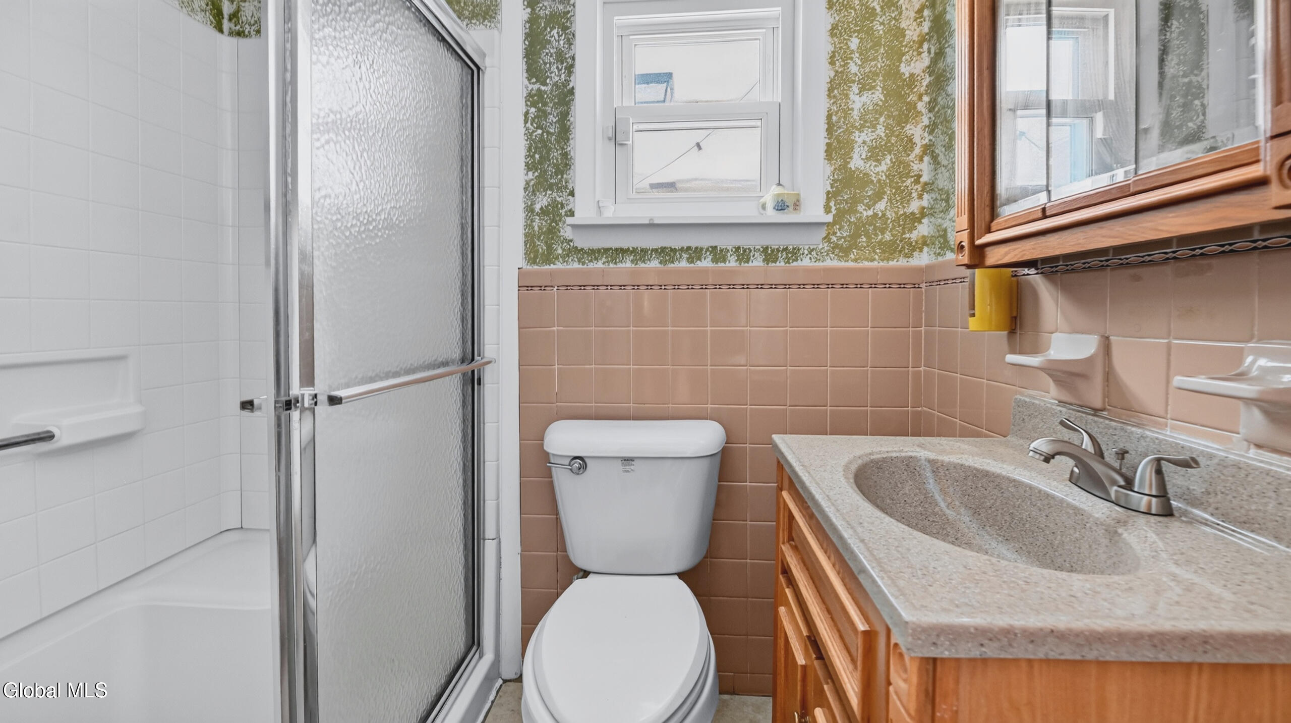 58 Walnut Street Gloversville NY 12078