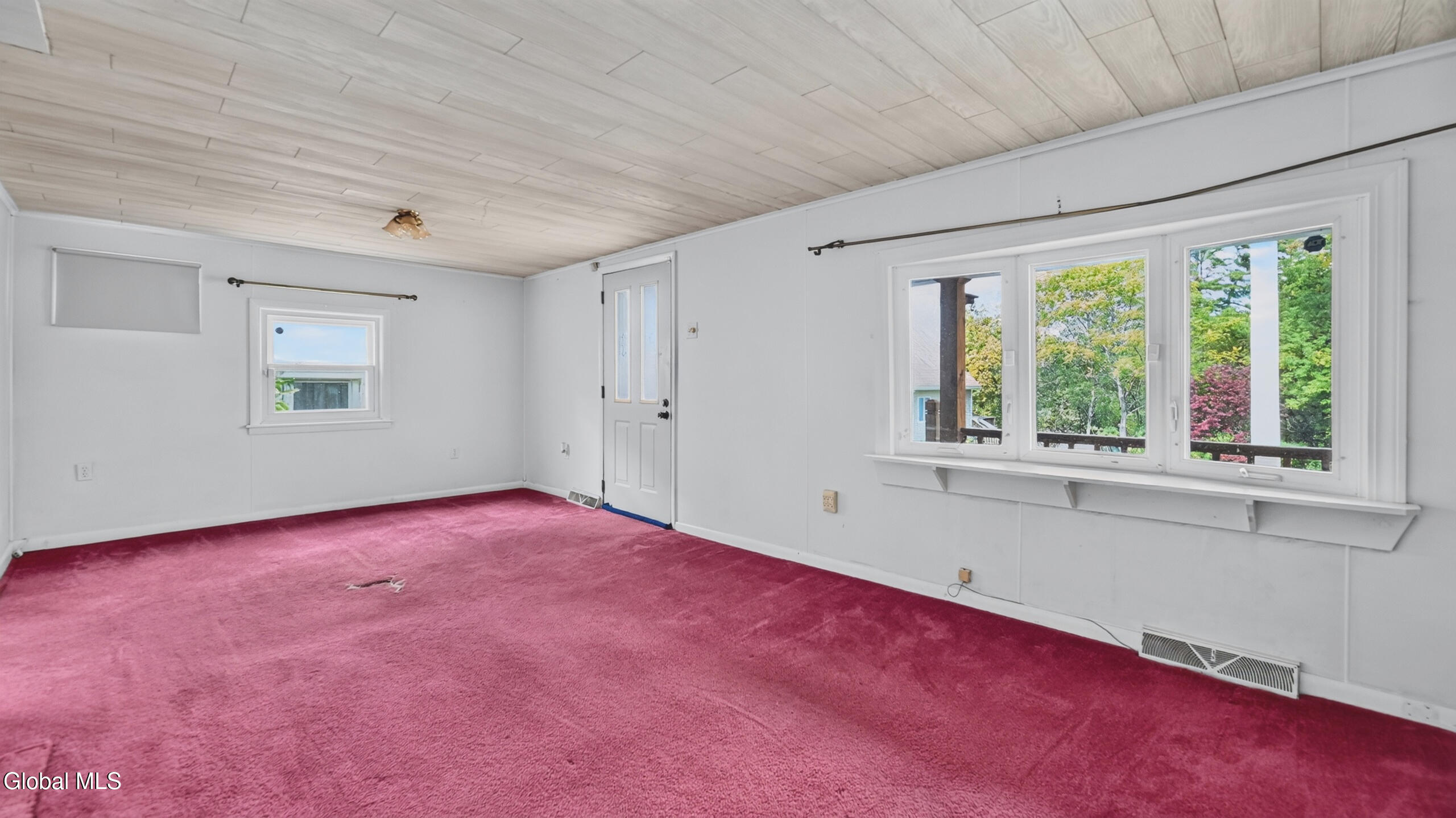 58 Walnut Street Gloversville NY 12078