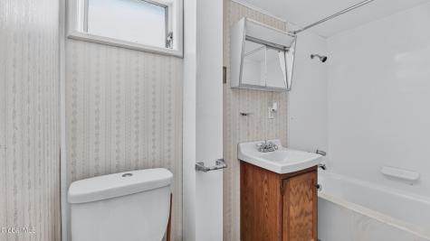 58 Walnut Street Gloversville NY 12078