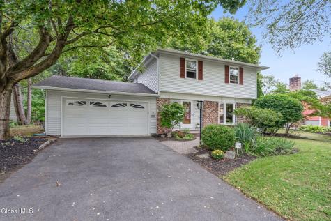 5 Haddington Lane Delmar NY 12054