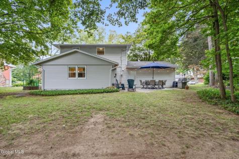 5 Haddington Lane Delmar NY 12054