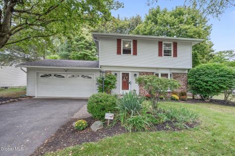 5 Haddington Lane Delmar NY 12054