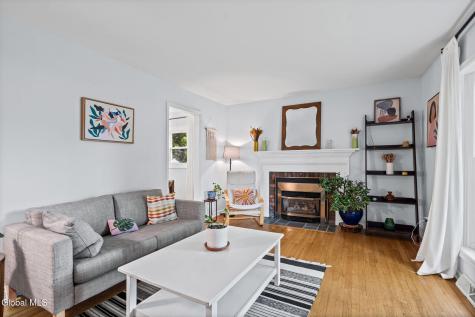 5 Haddington Lane Delmar NY 12054