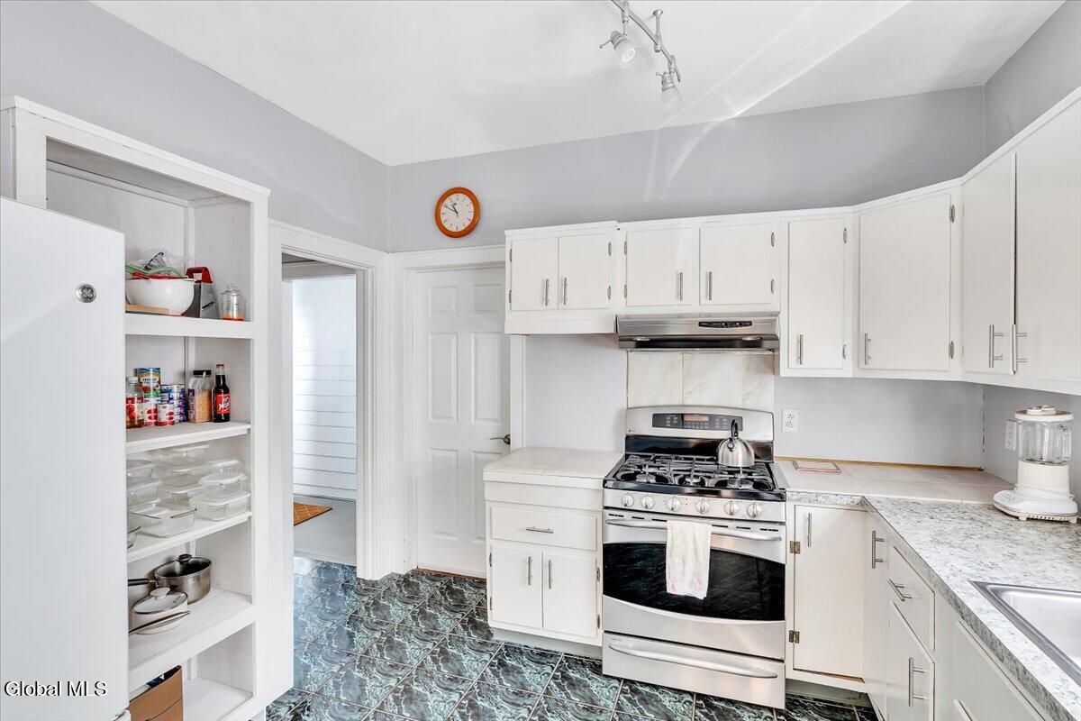 62 Mt Pleasant Avenue Troy NY 12180