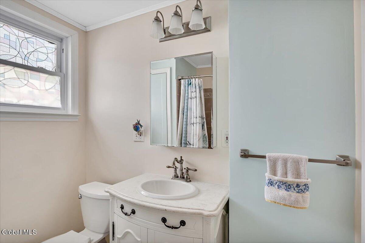 62 Mt Pleasant Avenue Troy NY 12180