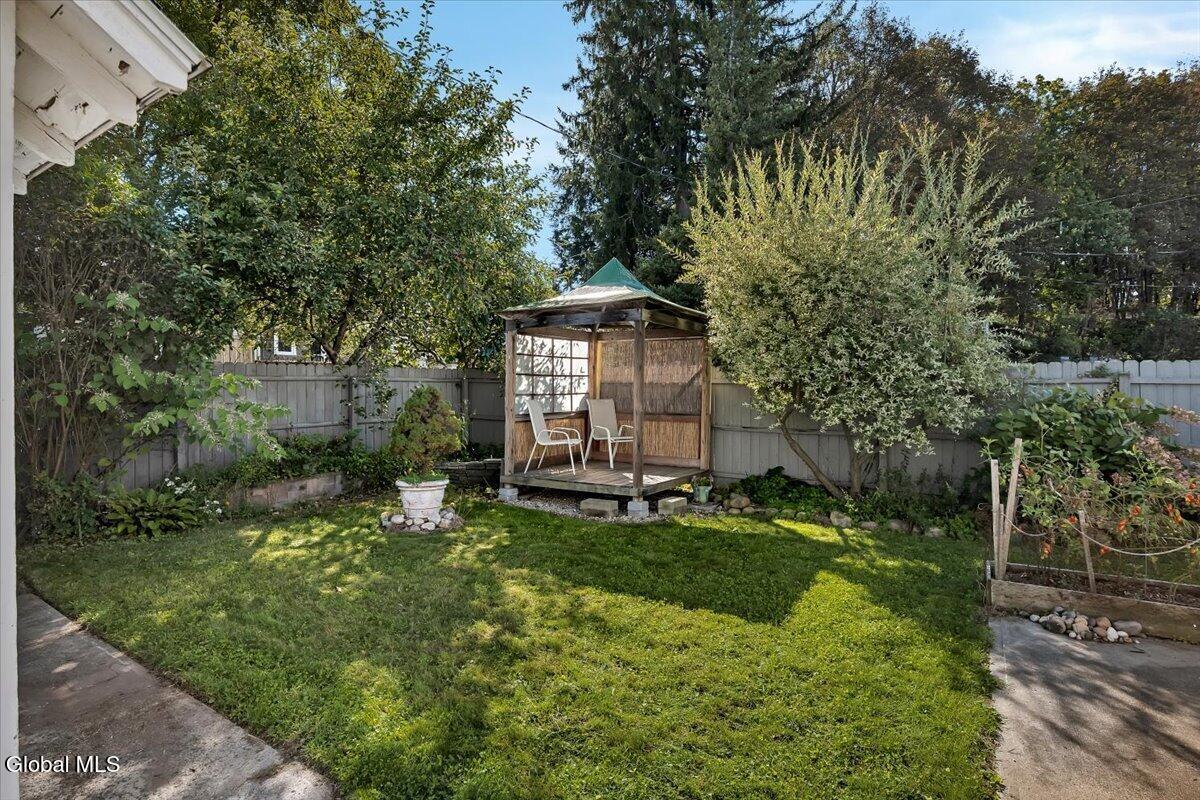 62 Mt Pleasant Avenue Troy NY 12180