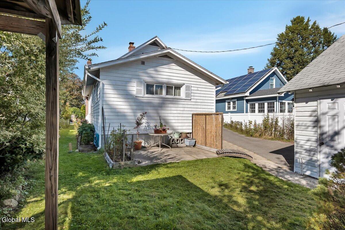 62 Mt Pleasant Avenue Troy NY 12180
