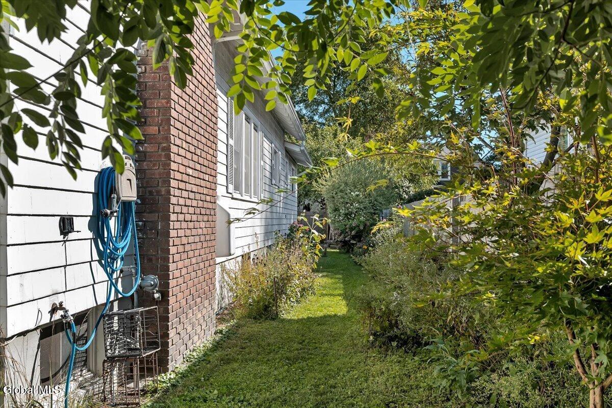 62 Mt Pleasant Avenue Troy NY 12180