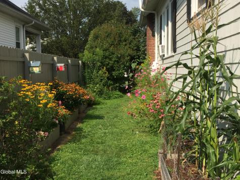 62 Mt Pleasant Avenue Troy NY 12180