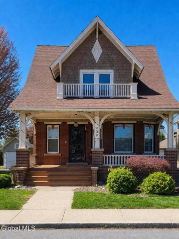 909 Woodland Avenue Schenectady NY 12309