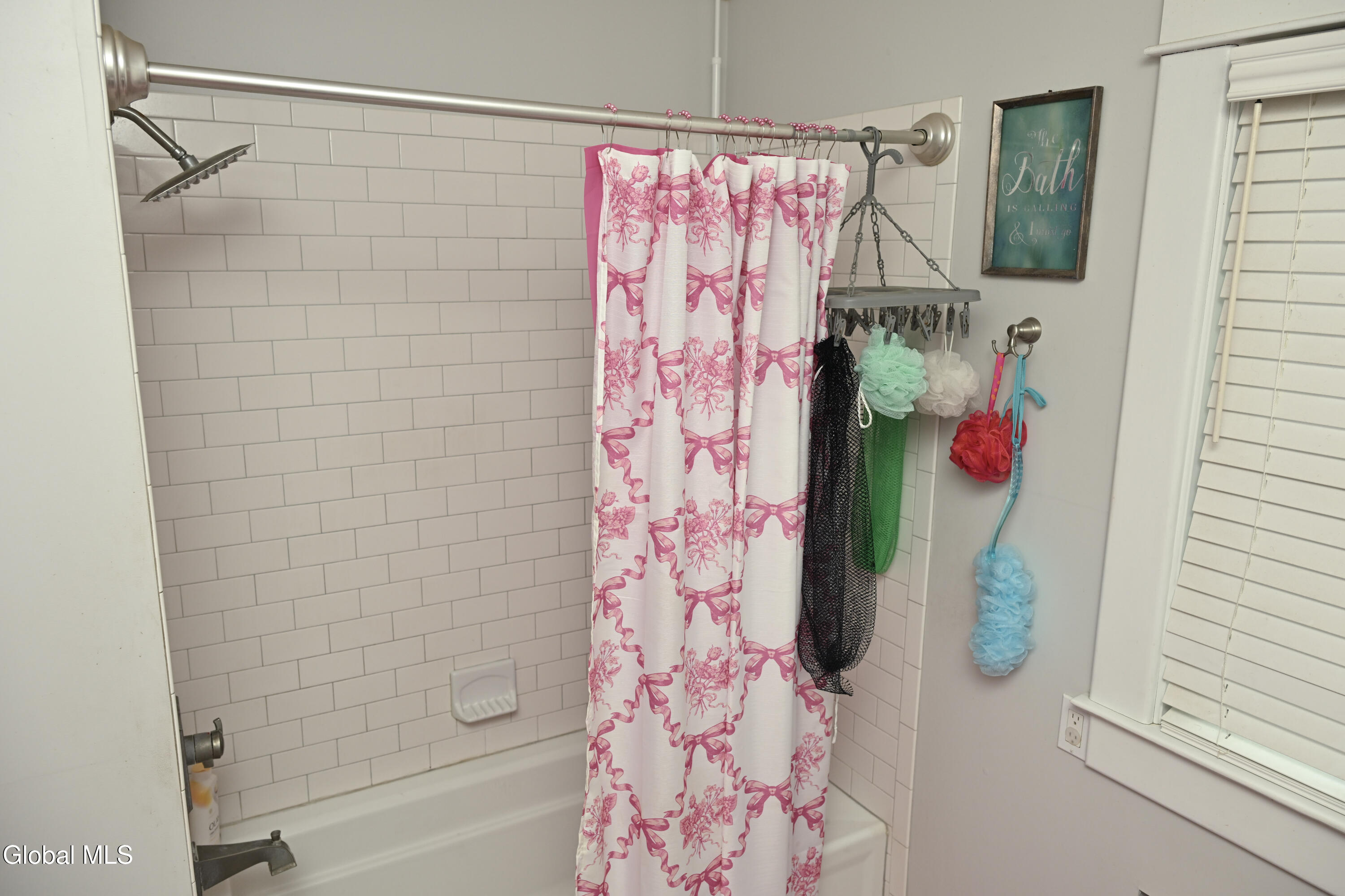 909 Woodland Avenue Schenectady NY 12309