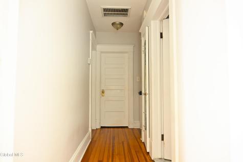 909 Woodland Avenue Schenectady NY 12309