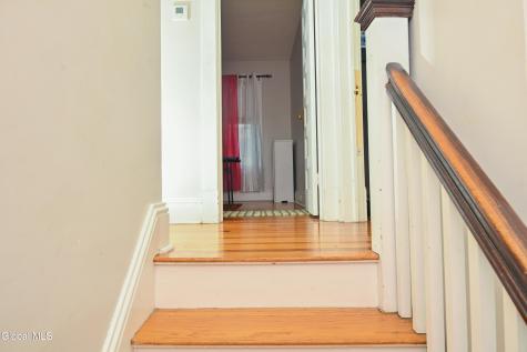 909 Woodland Avenue Schenectady NY 12309