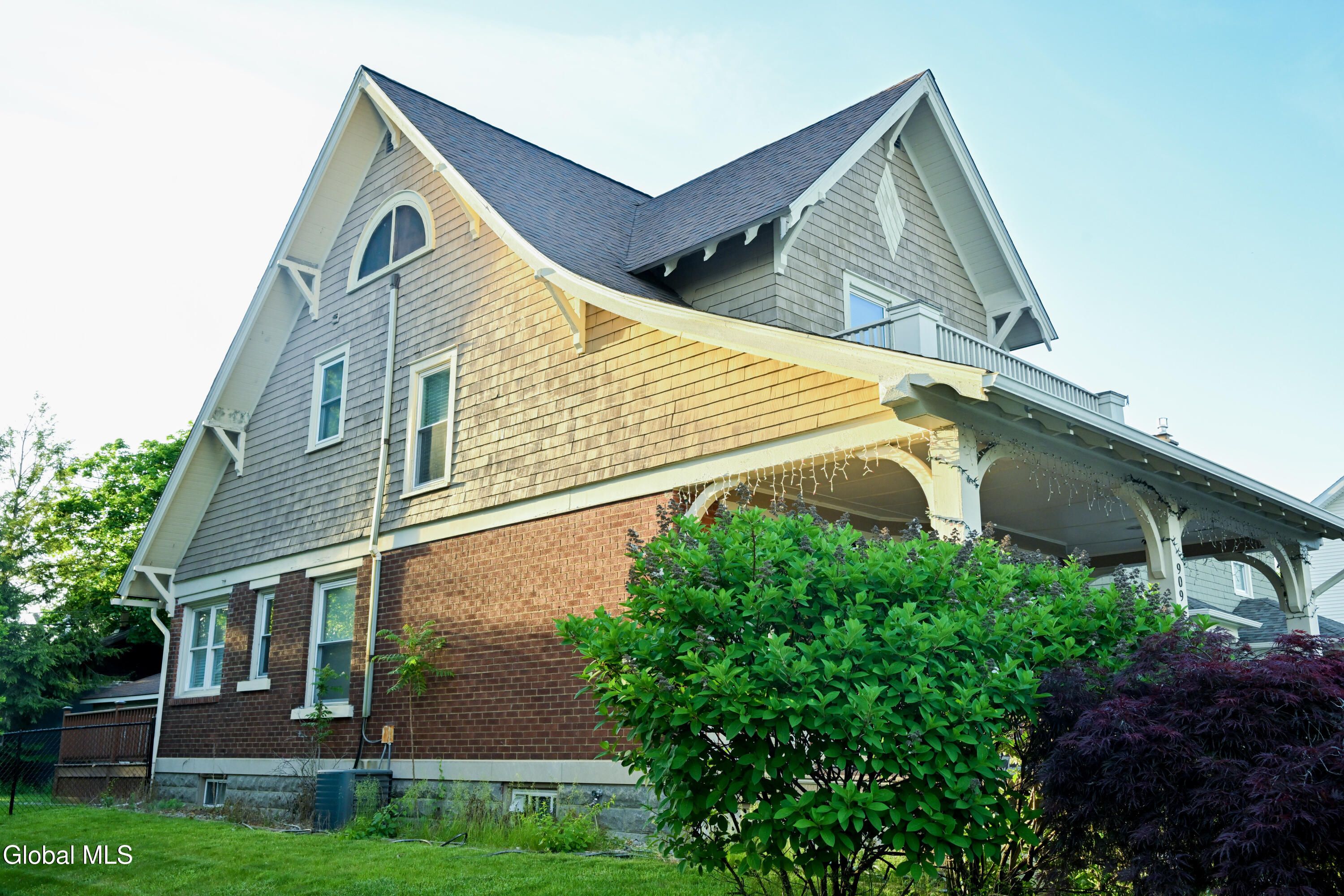 909 Woodland Avenue Schenectady NY 12309