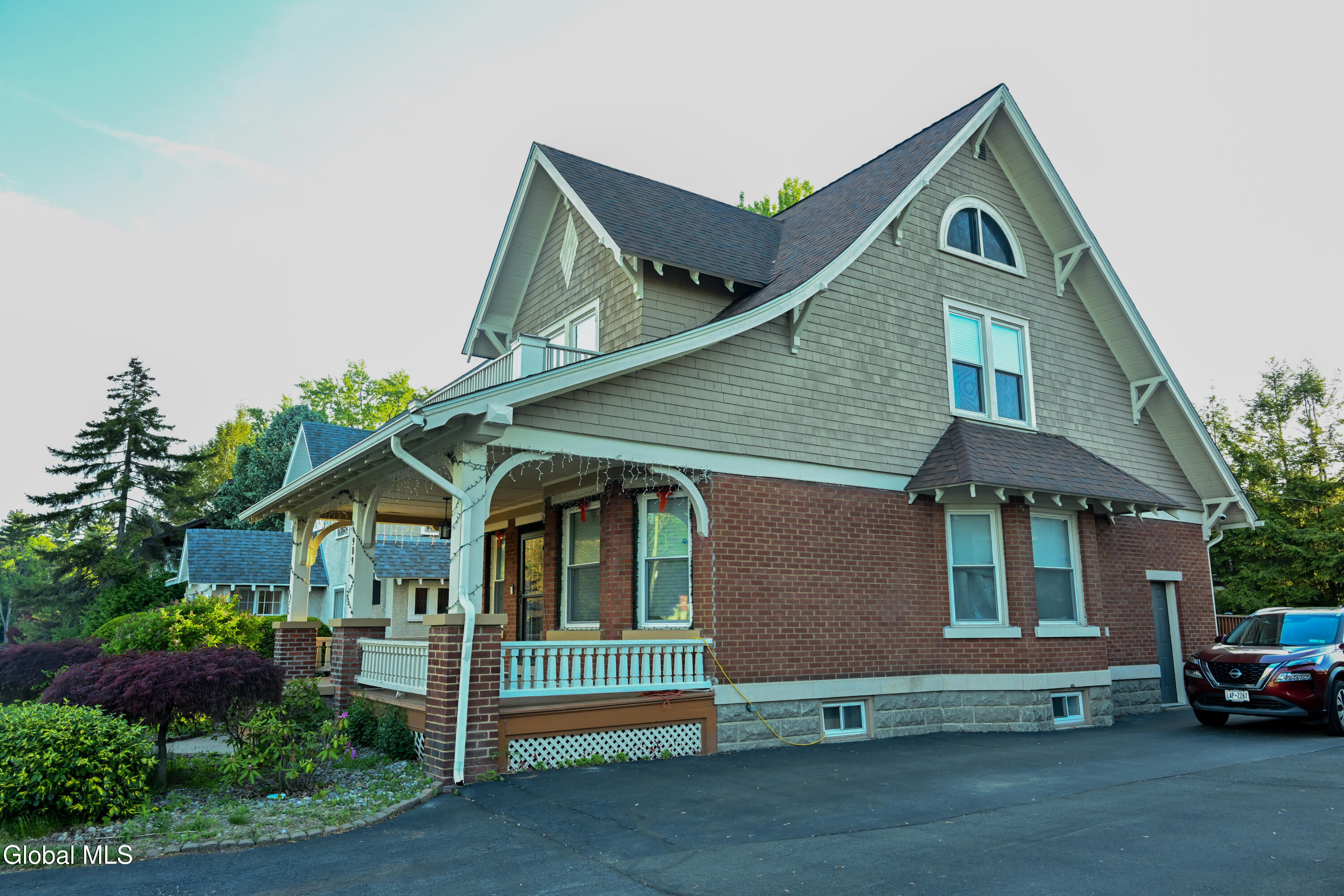 909 Woodland Avenue Schenectady NY 12309