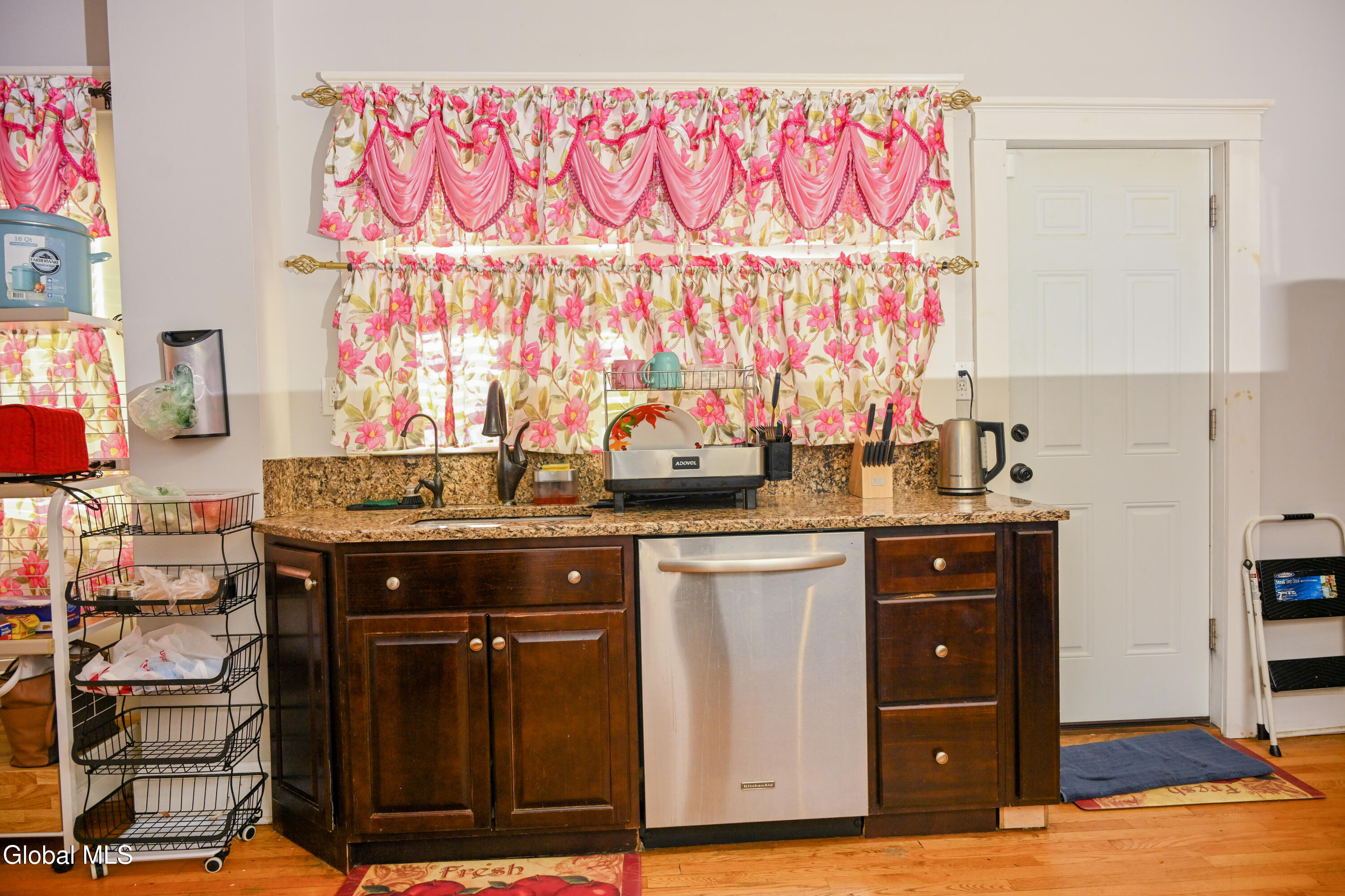 909 Woodland Avenue Schenectady NY 12309