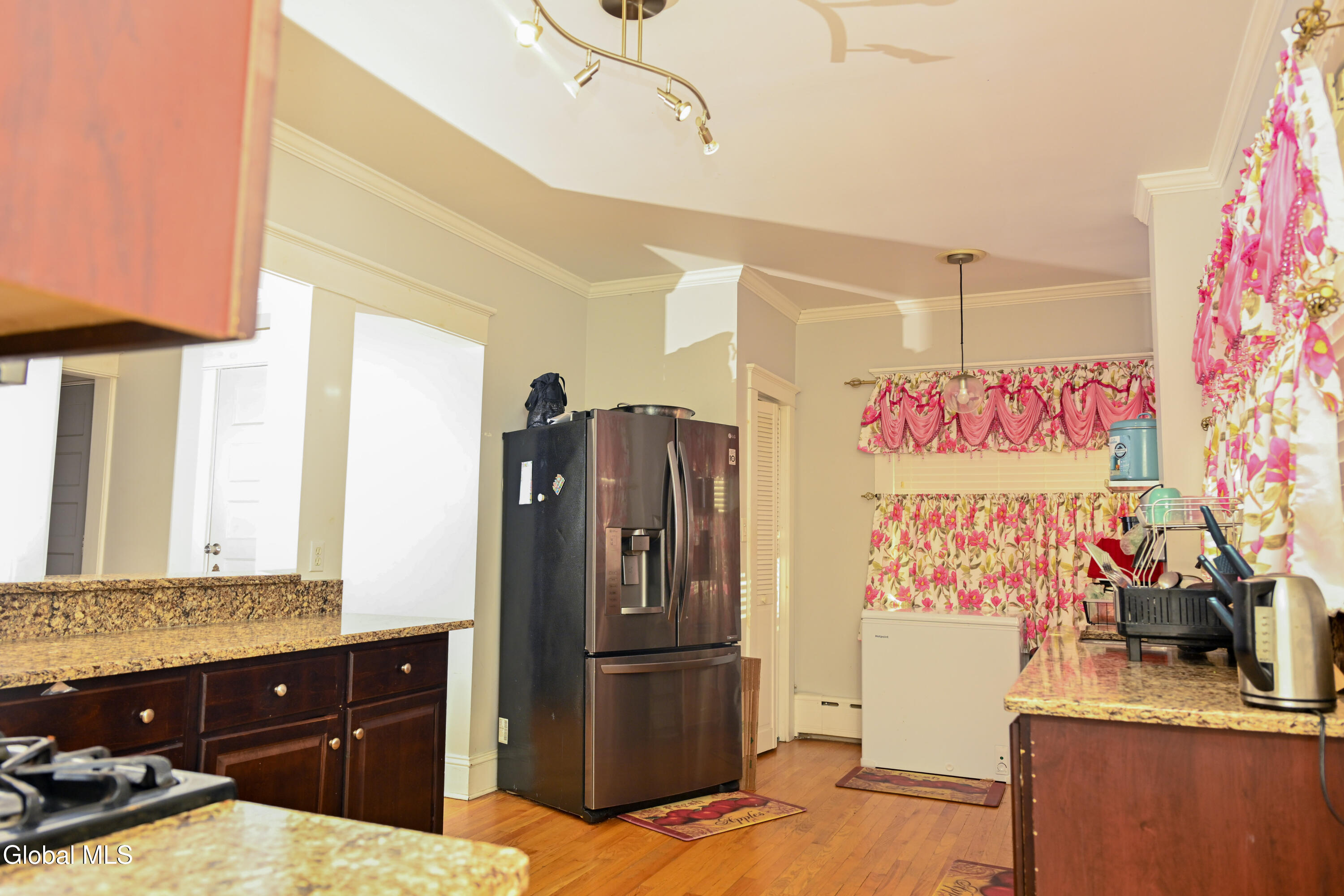 909 Woodland Avenue Schenectady NY 12309