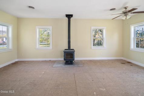 149 Langley Road Amsterdam NY 12010