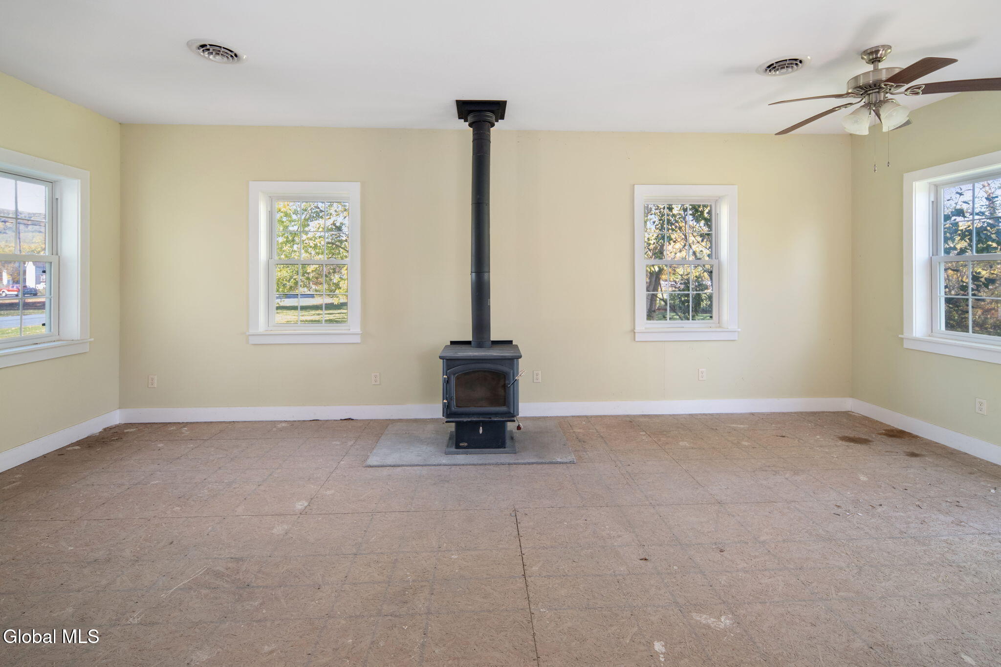 149 Langley Road Amsterdam NY 12010