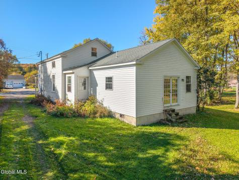 149 Langley Road Amsterdam NY 12010