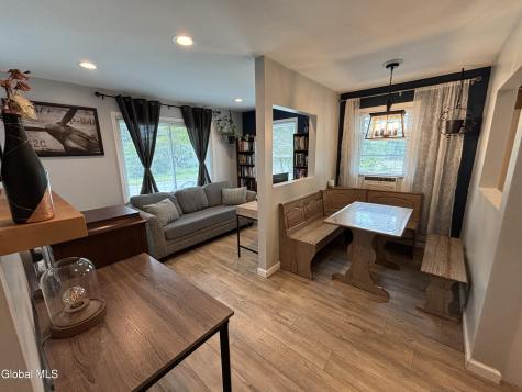 74 Macarthur Drive Schenectady NY 12302