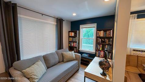 74 Macarthur Drive Schenectady NY 12302
