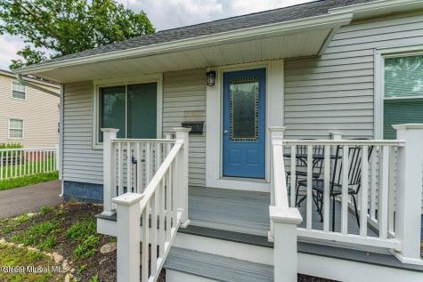 74 Macarthur Drive Schenectady NY 12302