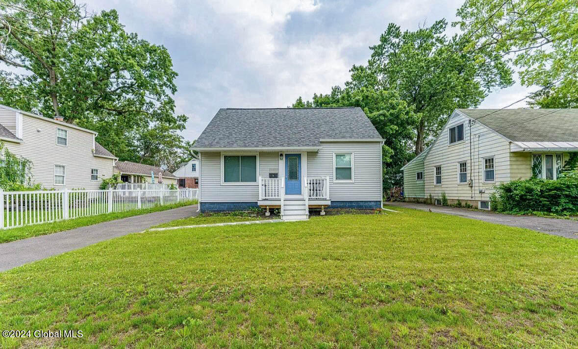 74 Macarthur Drive Schenectady NY 12302