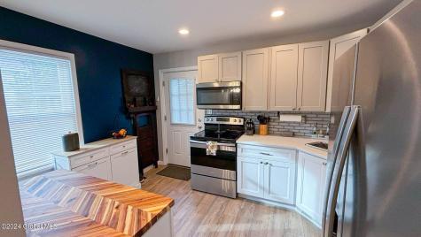74 Macarthur Drive Schenectady NY 12302
