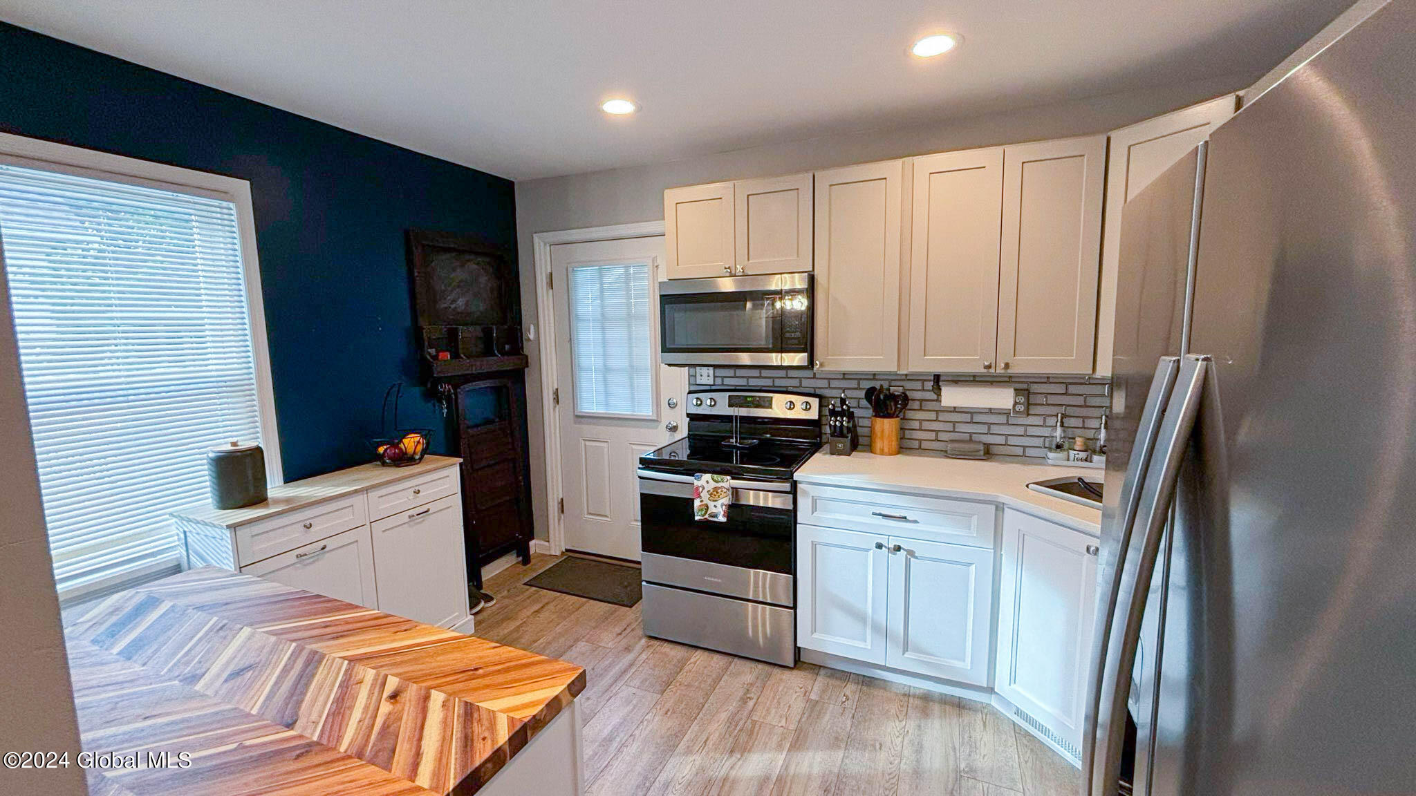 74 Macarthur Drive Schenectady NY 12302