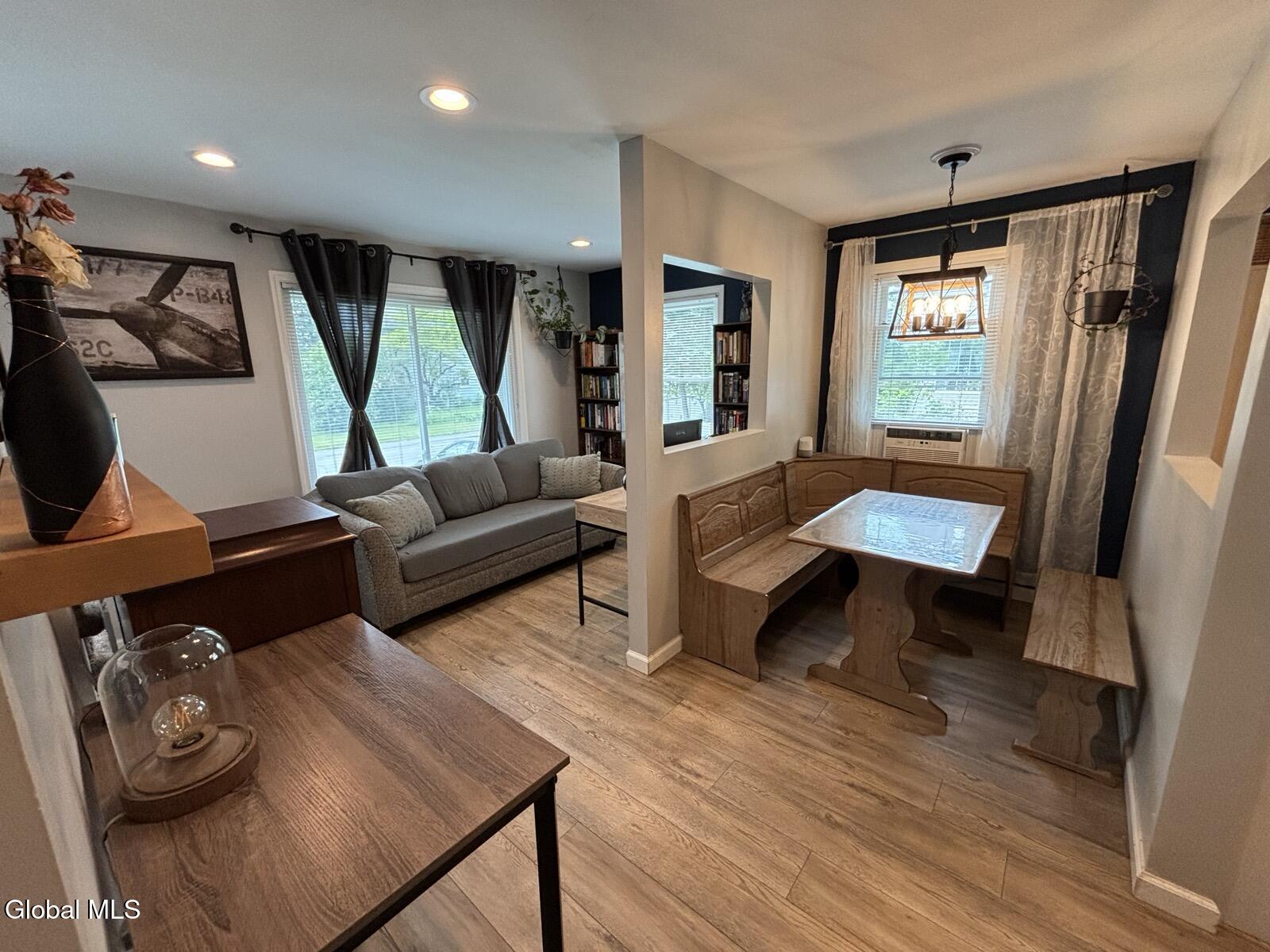 74 Macarthur Drive Schenectady NY 12302