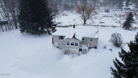 693 Ny-10 Jefferson NY 12093