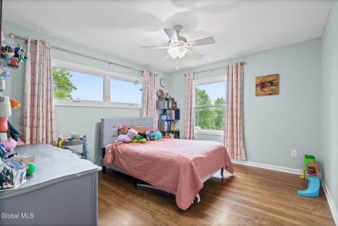 21 Jane Drive Glenville NY 12302