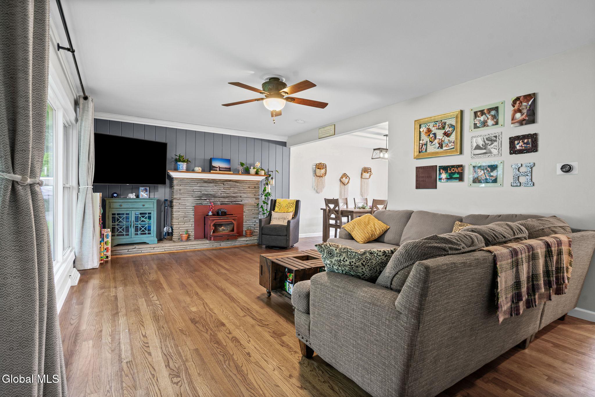 21 Jane Drive Glenville NY 12302
