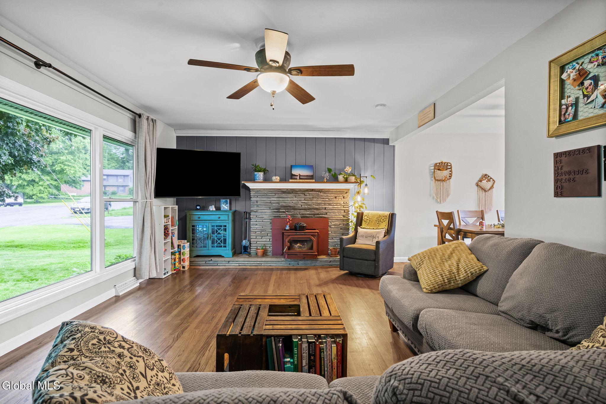 21 Jane Drive Glenville NY 12302